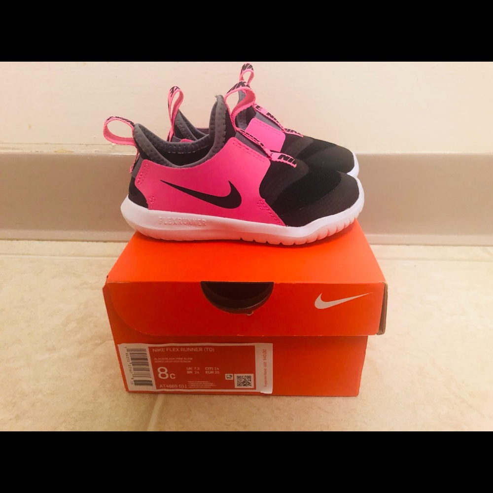 Size 8. Worn ONCE. Nike . Toddler shoes